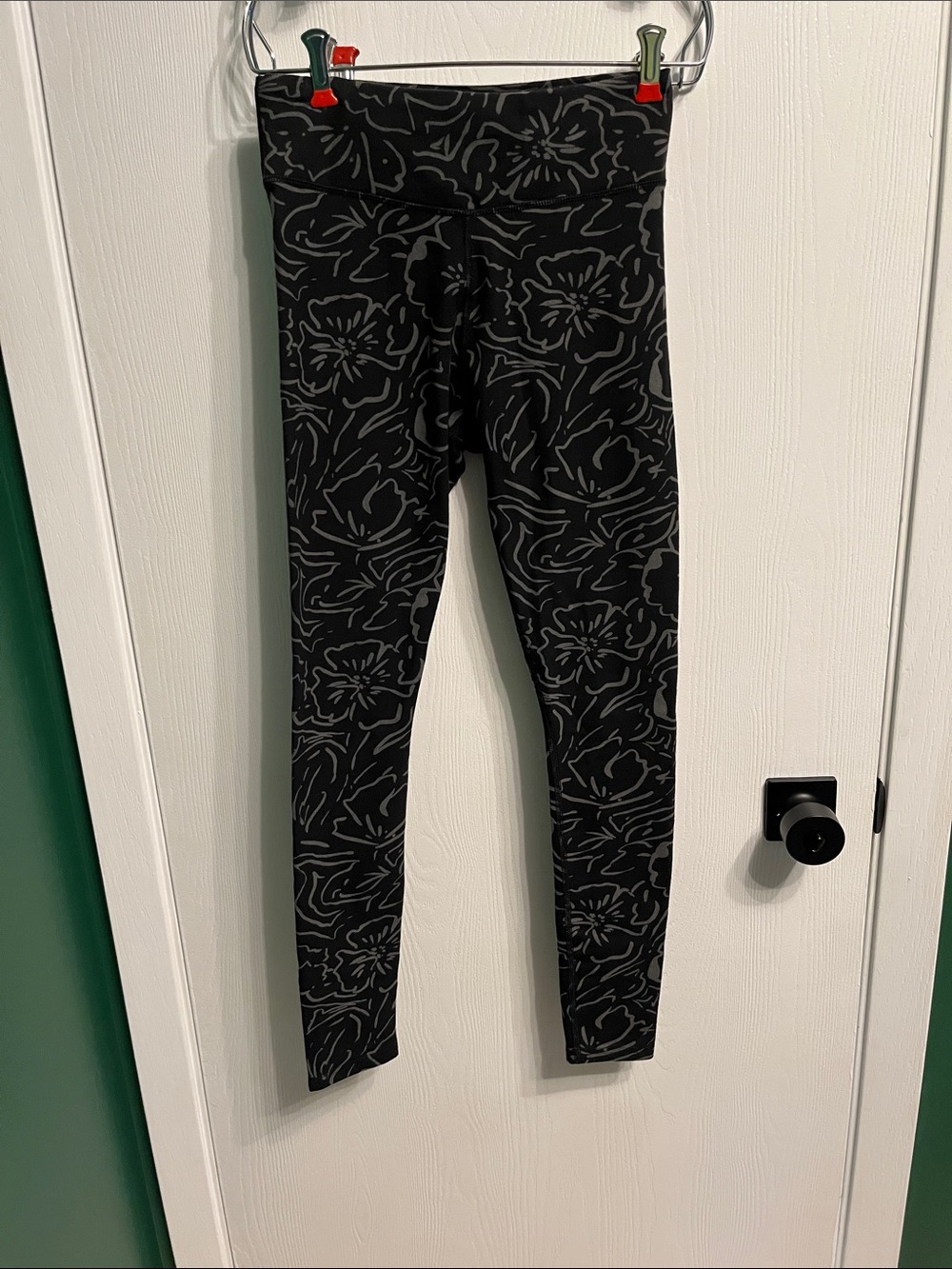 Pact 90% organic cotton gray and black leggings